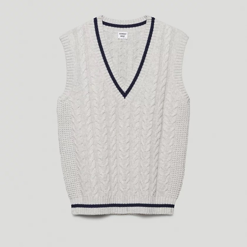 Aritzia Sunday best Winston sweater vest size S